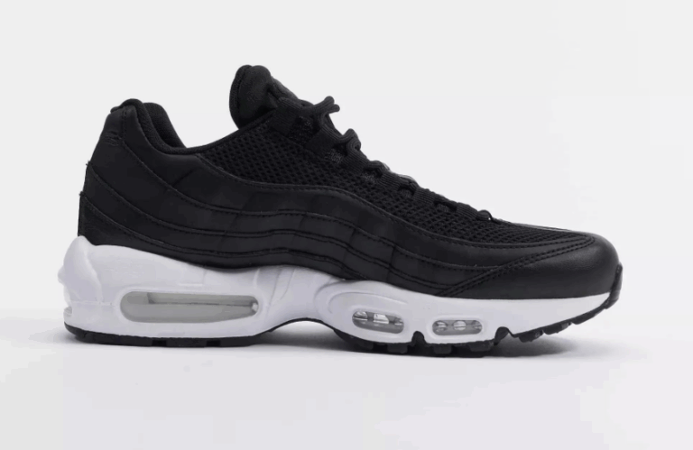 Nike Women’s Leather & Rubber Fall/Winter Shoes